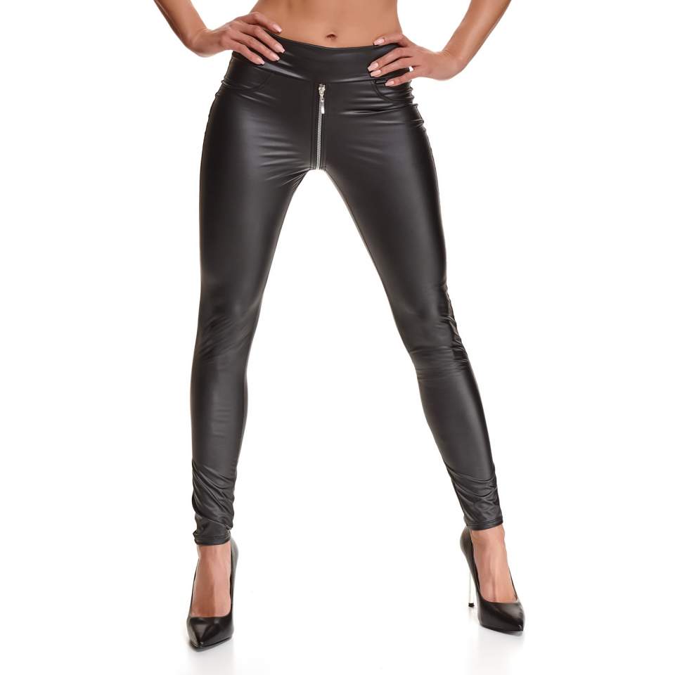 Czarne legginsy z wet looka marki Demoniq Maddalena